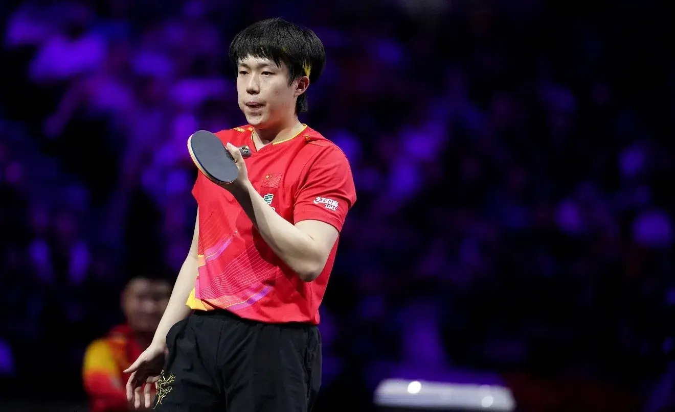 铅球, 锦赛前的一, 己的最好成 铅球, 锦赛前的一, 己的最好成